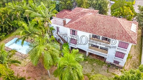 SHIS QI 19 - SHIS QI 19 Casa de 3 pavimentos com 4 suítes com Piscina aceita financiamento