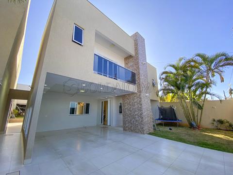 Rua 12 Chácara 140/1 - Residência de Luxo na Melhor Rua de Vicente Pires!