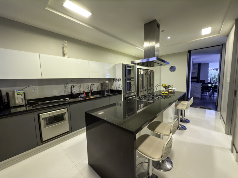 SHIS QI 9 - "Residência de Alto Padrão no Lago Sul: Sofisticação, Conforto e Exclusividade em Cada Detalhe" - Foto 22