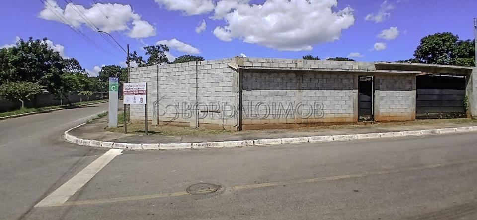 Condomínio Chapéu de Pedra - Belissimo lote a 20 ninutos da ponte JK todo murado com agua e luz