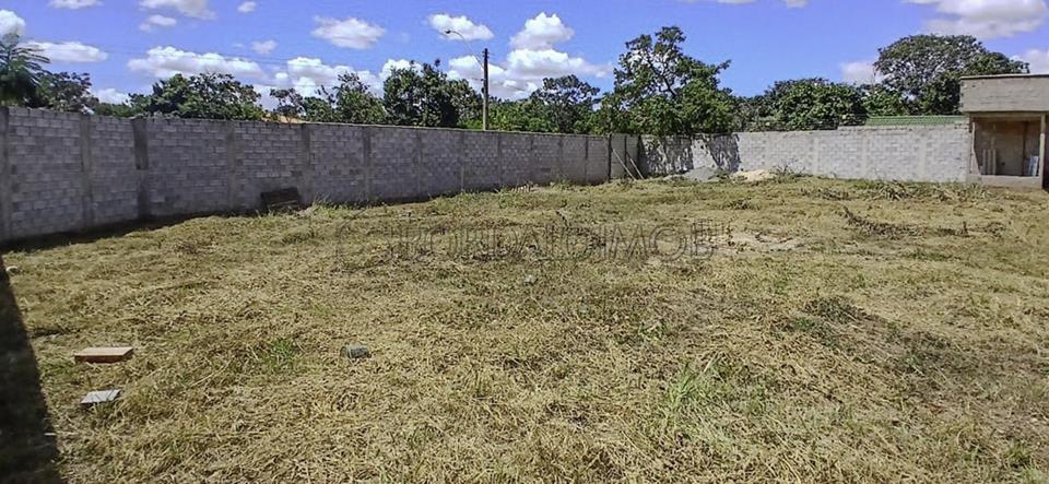 Condomínio Chapéu de Pedra - Belissimo lote a 20 ninutos da ponte JK  todo murado com agua e luz  - Foto 9