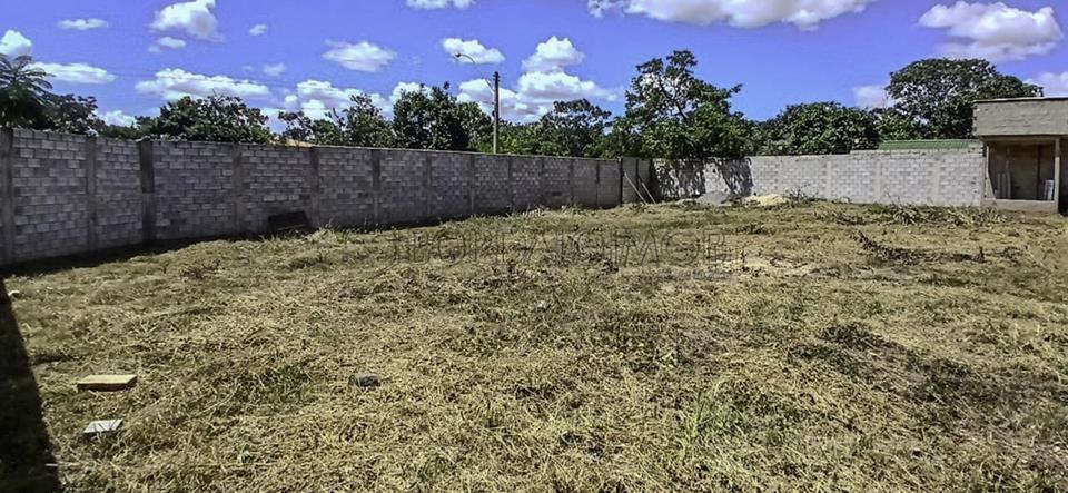 Condomínio Chapéu de Pedra - Belissimo lote a 20 ninutos da ponte JK  todo murado com agua e luz  - Foto 10