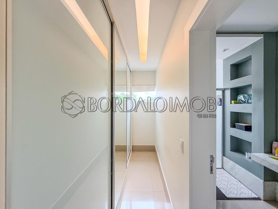 SMPW Quadra 26 - Casa de Luxo no Park Way com Projeto de André Martins, Piscina, Rooftop e 20.000m² Verde. - Foto 21