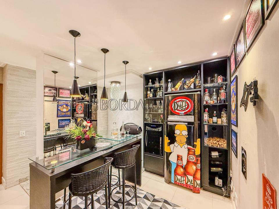 Rua 4 - Este apartamento duplex de cobertura é uma oportunidade excepcional para quem busca um lar espaçoso. - Foto 22