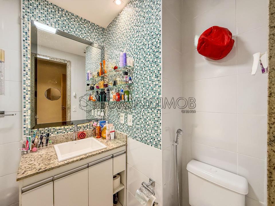 Rua 4 - Este apartamento duplex de cobertura é uma oportunidade excepcional para quem busca um lar espaçoso. - Foto 24