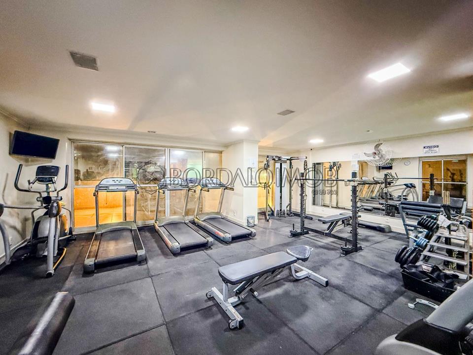 Rua 4 - Este apartamento duplex de cobertura é uma oportunidade excepcional para quem busca um lar espaçoso. - Foto 33