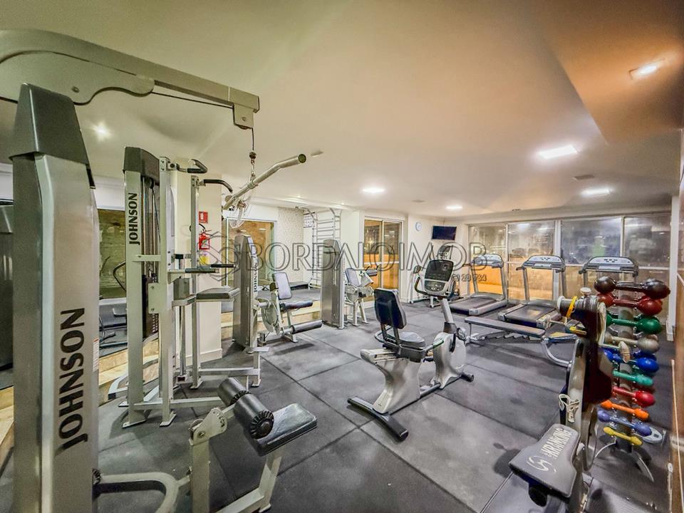 Rua 4 - Este apartamento duplex de cobertura é uma oportunidade excepcional para quem busca um lar espaçoso. - Foto 35