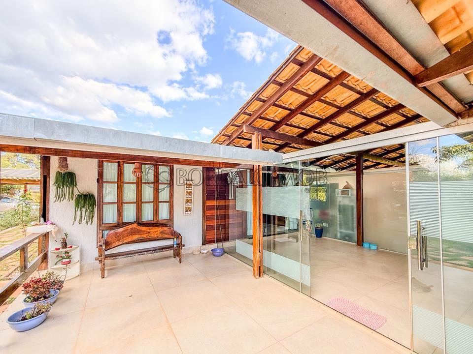 SMPW Quadra 28 - 456m² de área privativa em terreno de 2.500m², energia fotóvoltaica. - Foto 2