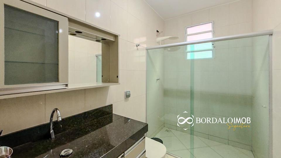 QR 1 - Casa com 3 Quartos 1 Anadr na QR 01 da Candangolândia