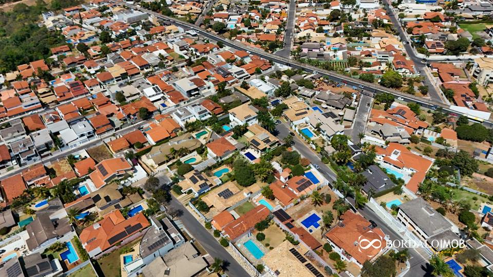 Condomínio Jardins do Lago (Quadra 2) - Casa em Condomínio 4 Quartos Piscina Aceita Permuta