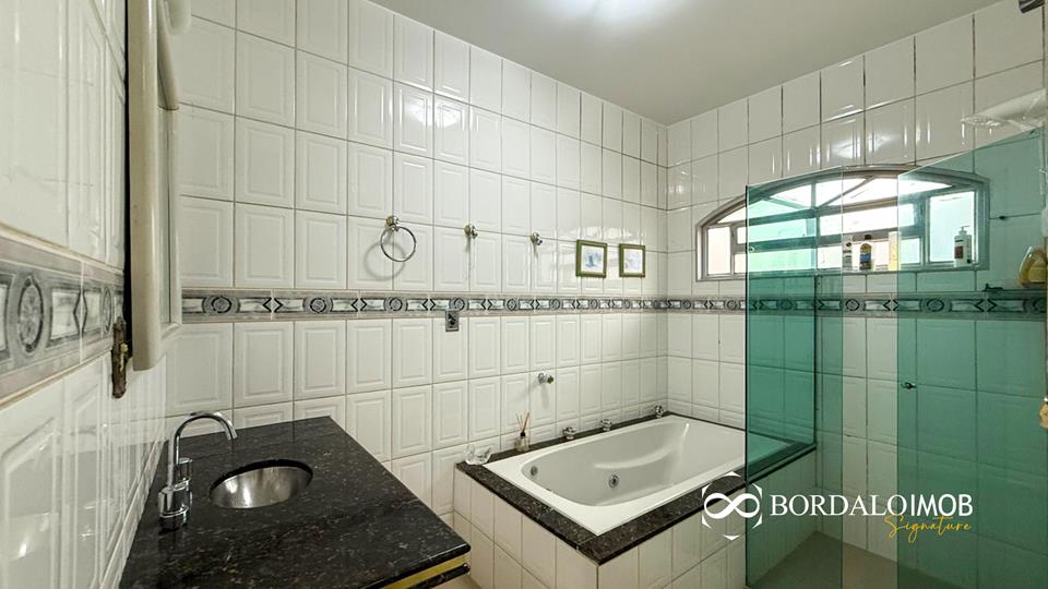 QE 24 - Casa de Um Andar com 6 Quartos Quintal Amplo Aceita Financiamento e Permuta - Foto 33