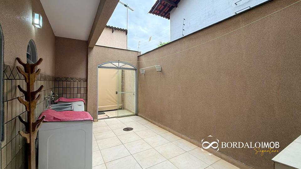 QE 24 - Casa de Um Andar com 6 Quartos Quintal Amplo Aceita Financiamento e Permuta - Foto 36