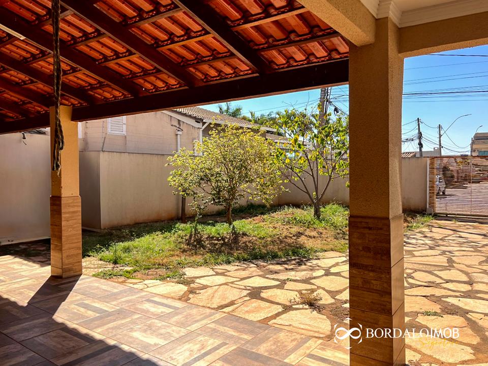 SHVP TRECHO 01 RUA 01 - Casa em Condomínio com 4 Quartos Lazer Completo Escriturado e Aceita Permuta