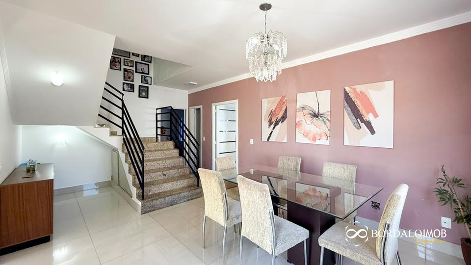 QE 26 - Casa com 5 Quartos Escriturada Com Lazer Aceita Financiamento SOBRADO - Foto 2