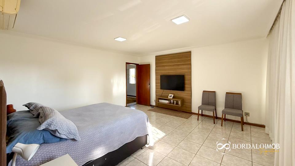 QE 26 - Casa com 5 Quartos Escriturada Com Lazer Aceita Financiamento SOBRADO - Foto 20