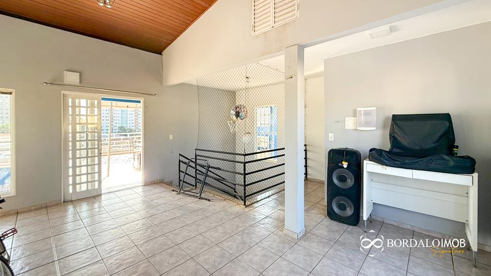 QE 26 - Casa com 5 Quartos Escriturada Com Lazer Aceita Financiamento SOBRADO - Foto 28