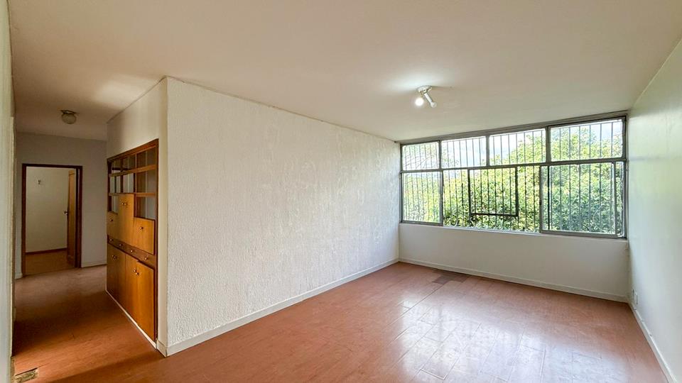 SQN 406 - Apartamento 3 Quartos Vazado Estrutura Conservada na Asa Norte - Foto 2