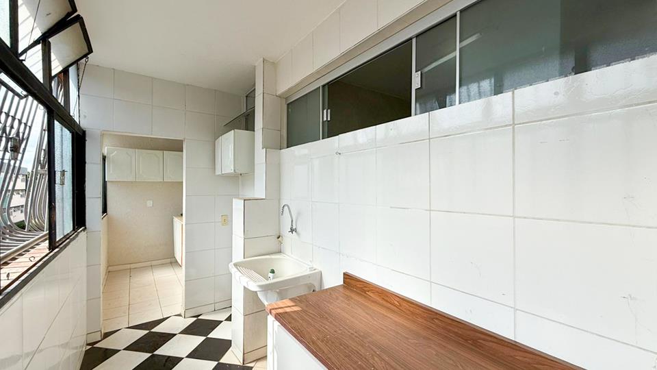 SQN 406 - Apartamento 3 Quartos Vazado Estrutura Conservada na Asa Norte - Foto 4