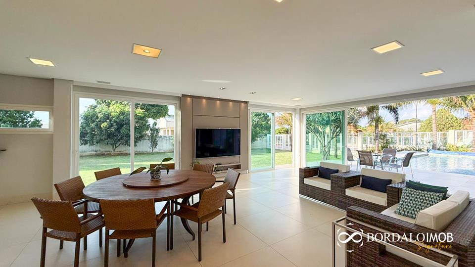 SMPW Quadra 5 - Casa Reformada de Alto Padrão com Piscina e Lazer Aceita Permuta - Foto 2