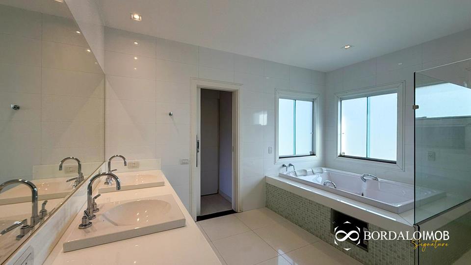 SMPW Quadra 5 - Casa Reformada de Alto Padrão com Piscina e Lazer Aceita Permuta - Foto 22