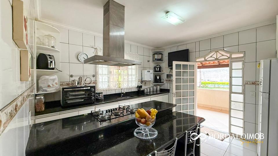 SHA Conjunto 1 - Casa Térrea em Arniqueiras com 5 Quartos Lazer Completo - Foto 8