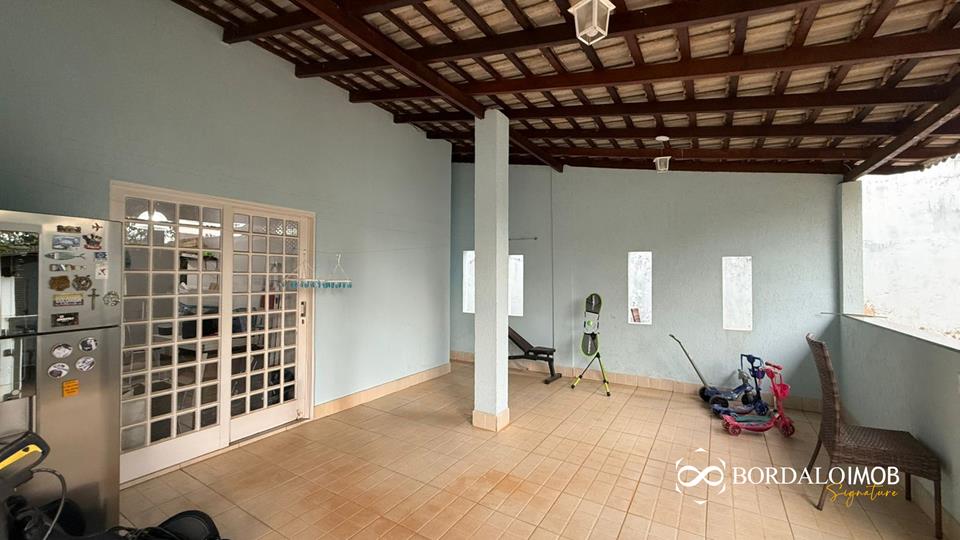 Condomínio JK Antares - Casa com 4 Quartos Vista Livre Jardim com Árvores Frutificas