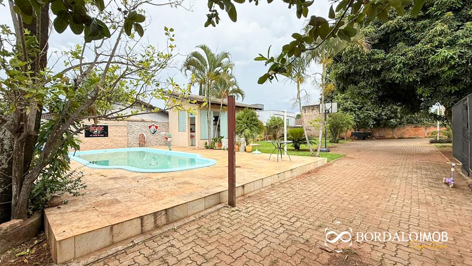 RUA 01 QUADRA 01 - Casa com 2 Quartos em um Lote de 1.010 m² em boa localização Aceita Financiamento - Foto 2