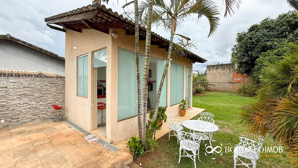 RUA 01 QUADRA 01 - Casa com 2 Quartos em um Lote de 1.010 m² em boa localização Aceita Financiamento - Foto 8