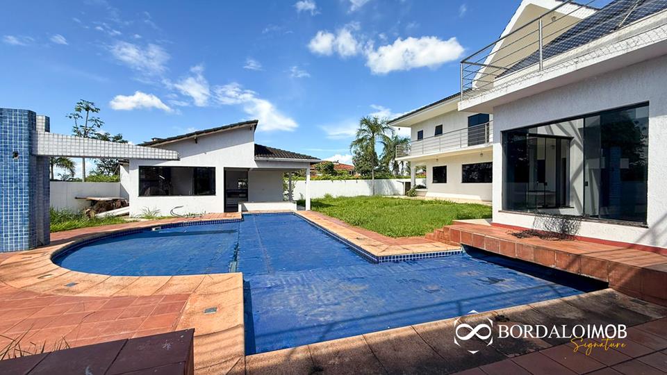 SMPW Quadra 8 - Casa de Alto Padrão com 5 Quartos Lazer Completo HABITE-SE e aceita financiamento