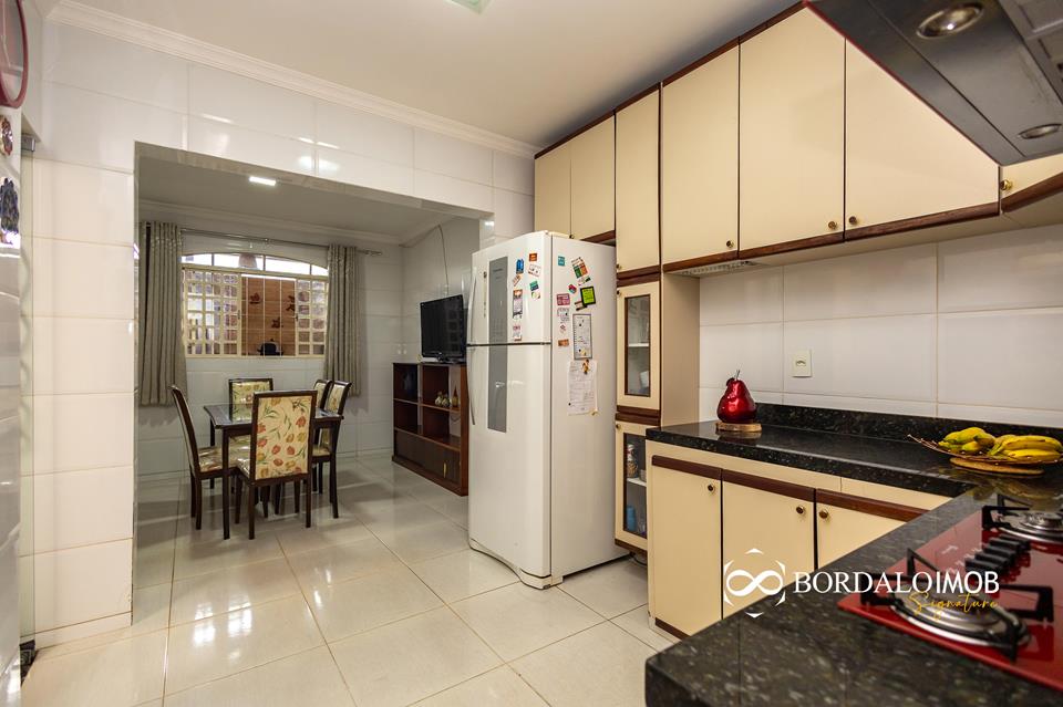 QE 34 - Casa de Andar com 4 Quartos Ampla e Aconchegante Aceita Financiamento - Foto 16