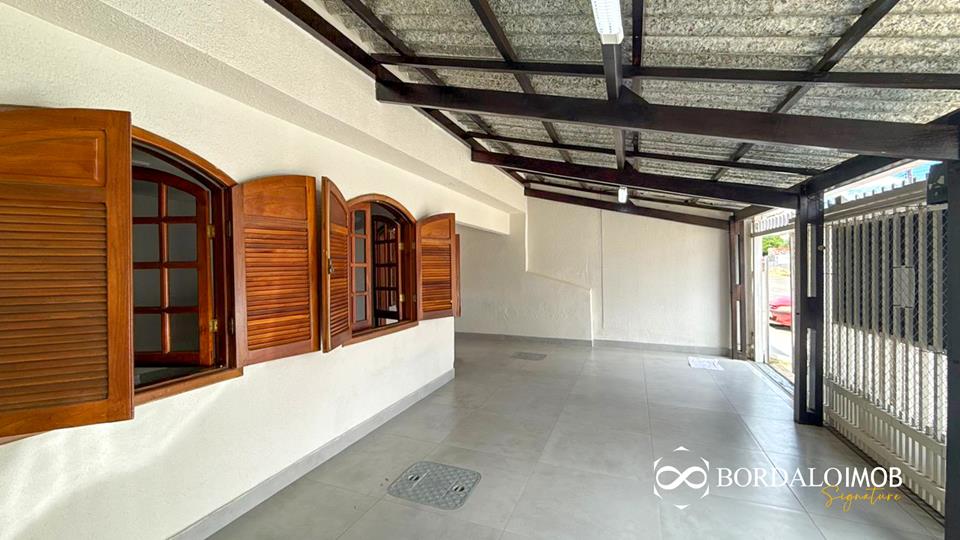 QE 26 - Casa Térrea com 3 Quartos Aceita Financiamento