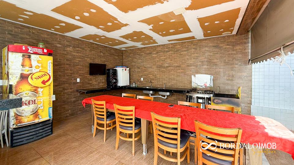 SHA Conjunto 4 Chácara 89 - Casa com 3 Andares com 3 Quartos em Arniqueiras