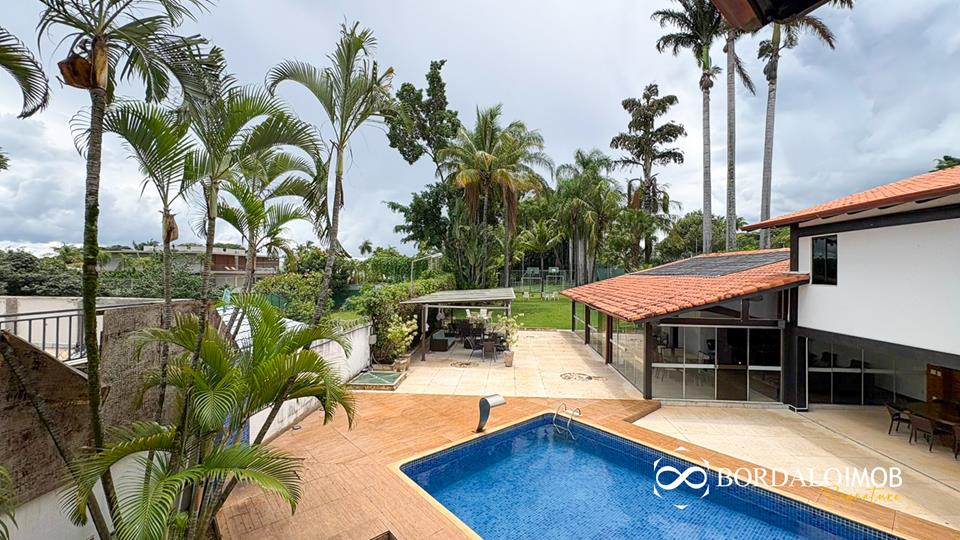 SHIS QI 9 - Casa de Alto Padrão Projetada por Giovanini Lettieri Aceita Financiamento