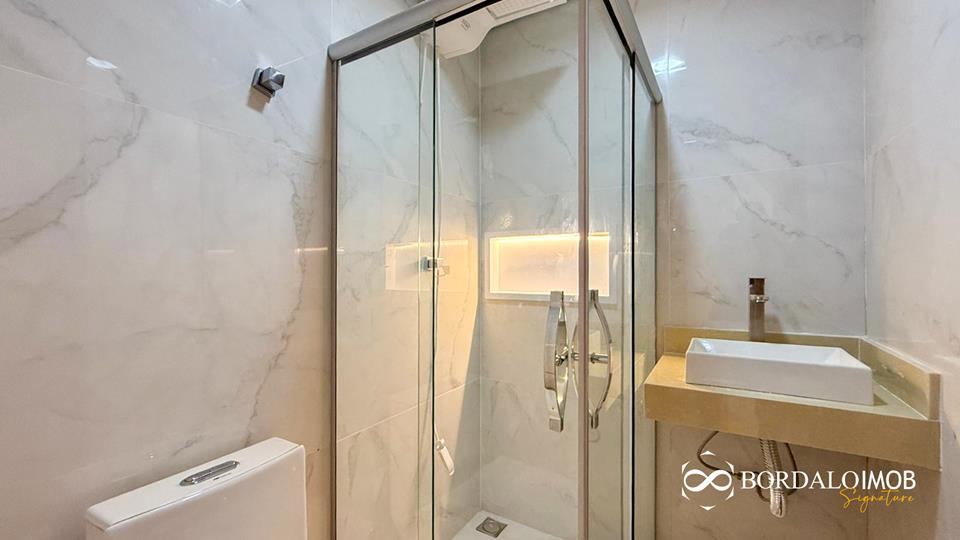 SQS 413 - Apartamento de 2 Quartos com Conforto e Vista Livre Asa Sul Aceita Financiamento