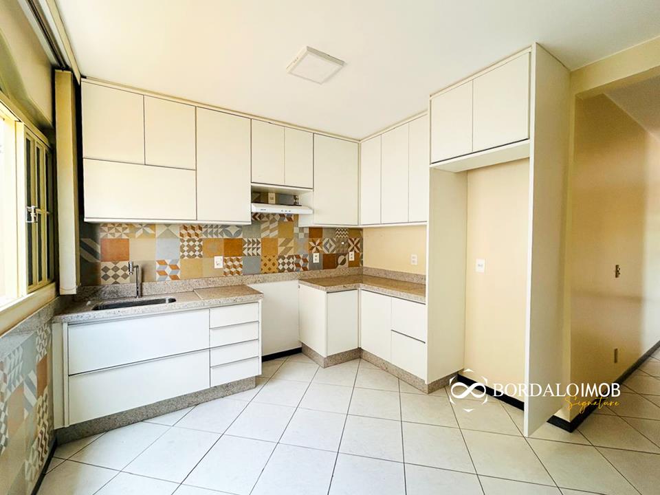 QE 32 - Casa com 04 Quartos 2 Pavimentos Aceita Financiamento - Foto 9