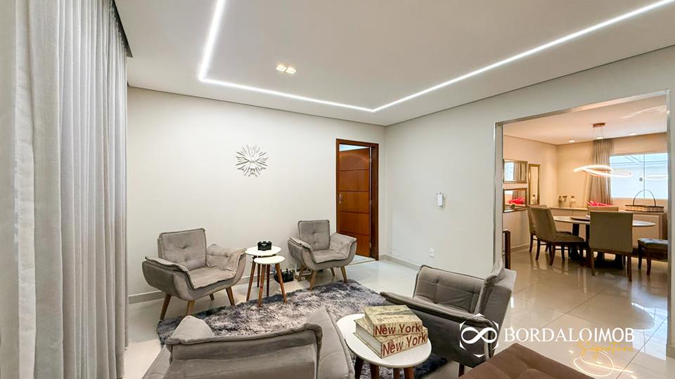 QE 34 - Casa com 4 Quartos distribuídos em 3 Pavimentos Aceita Financiamento - Foto 8