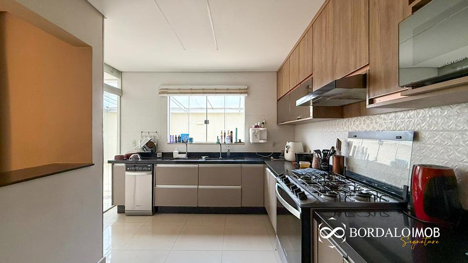 QE 34 - Casa com 4 Quartos distribuídos em 3 Pavimentos Aceita Financiamento - Foto 10