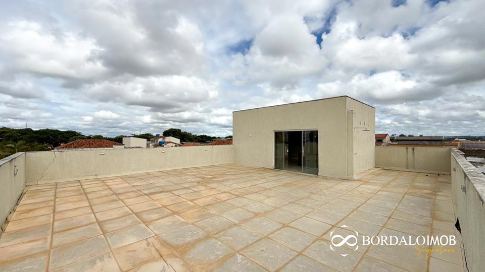 QE 34 - Casa com 4 Quartos distribuídos em 3 Pavimentos Aceita Financiamento - Foto 31