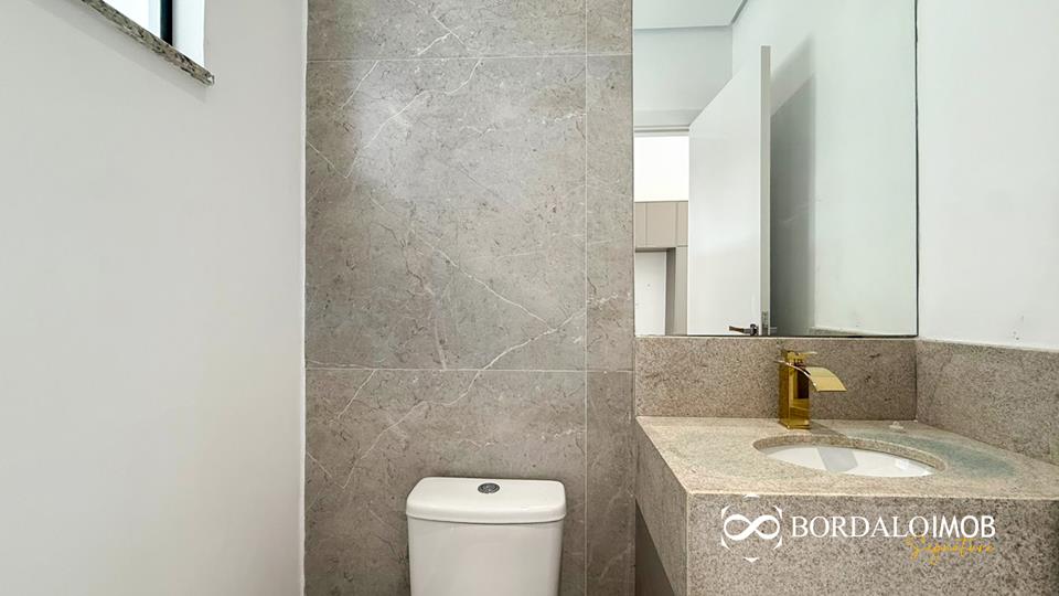 SHA Conjunto 2 - 10 casas novas todas do mesmo padrão construtivo Arniqueiras