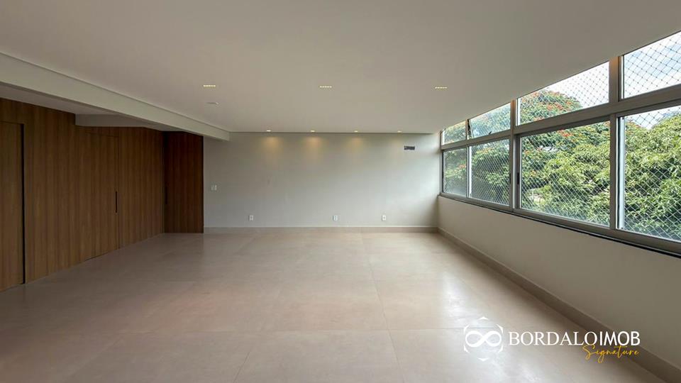 SQS 102 - Apartamento impecável na SQS 102, totalmente reformado e pronto para morar - Foto 4