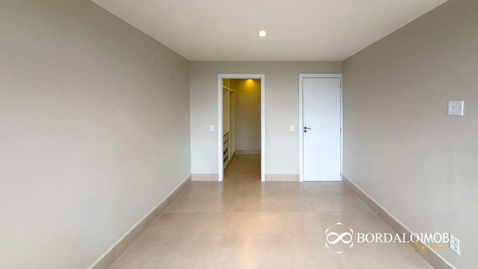 SQS 102 - Apartamento impecável na SQS 102, totalmente reformado e pronto para morar - Foto 25