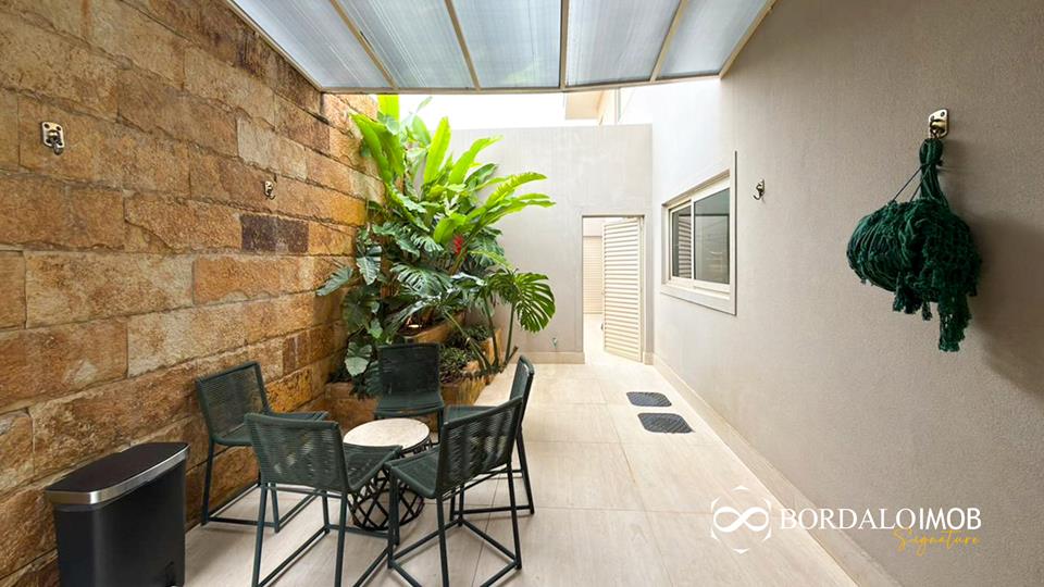 SHIS QI 1 - Excelente casa com 674m² de área construída + Lazer Completo