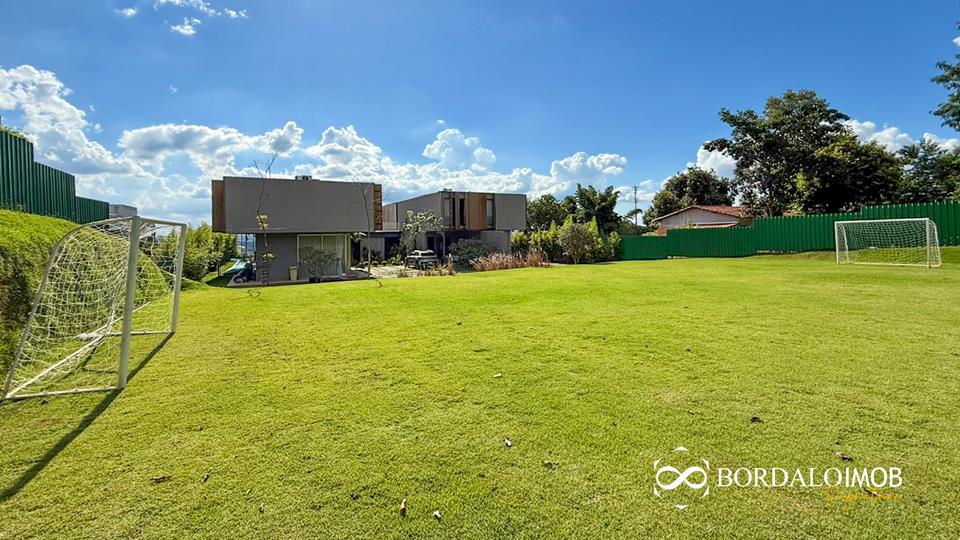 SHIS QI 28 - Casa Exclusiva e Sofisticada com uma Vista Previlegiada no Lago Sul