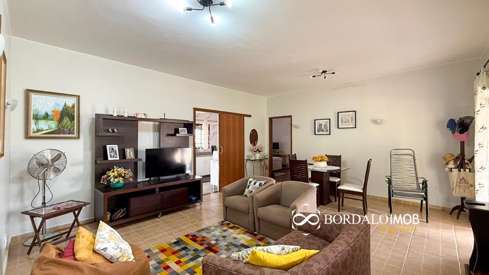 Condomínio Ouro Vermelho I - Casa com 2 Quartos em um Lote de 1.000 m² em boa localização  - Foto 8