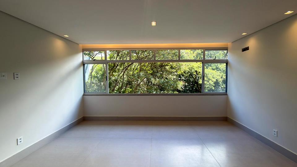 SQS 306 - Apartamento de 3 Quartos todo reformado e Aceita Financiamento - Foto 5