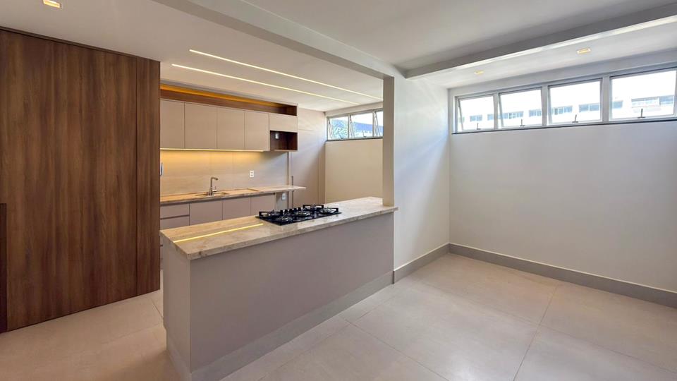 SQS 306 - Apartamento de 3 Quartos todo reformado e Aceita Financiamento - Foto 7